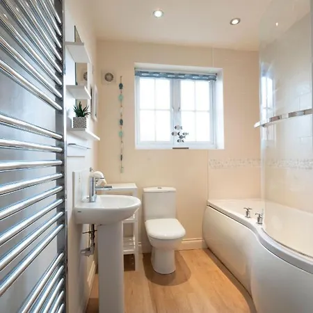 Seaside At The Bay Filey, Sleeps 4, 2 Dogs Welcome For Free Too 度假居 *