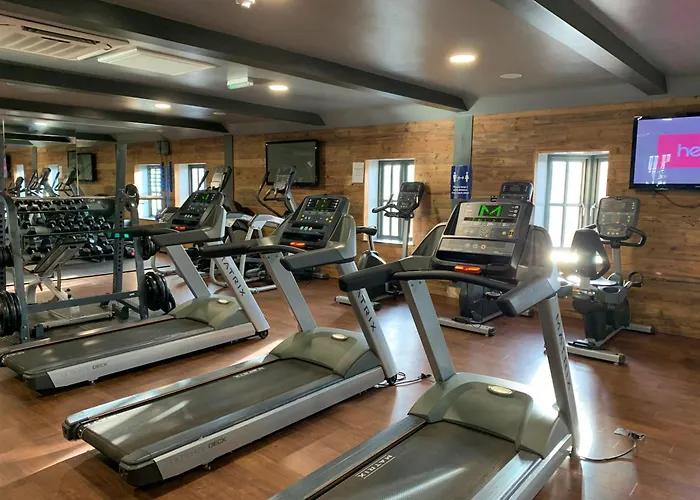 Seaside Cottage, The Bay, 2 Bedrooms, Patio, Parking Nearby, 2 Dogs Welcome