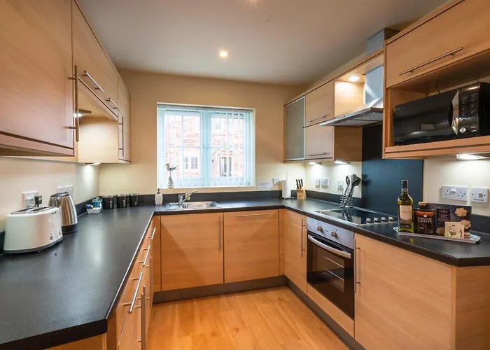 Seaside Cottage, The Bay, 2 Bedrooms, Patio, Parking Nearby, 2 Dogs Welcome * Filey