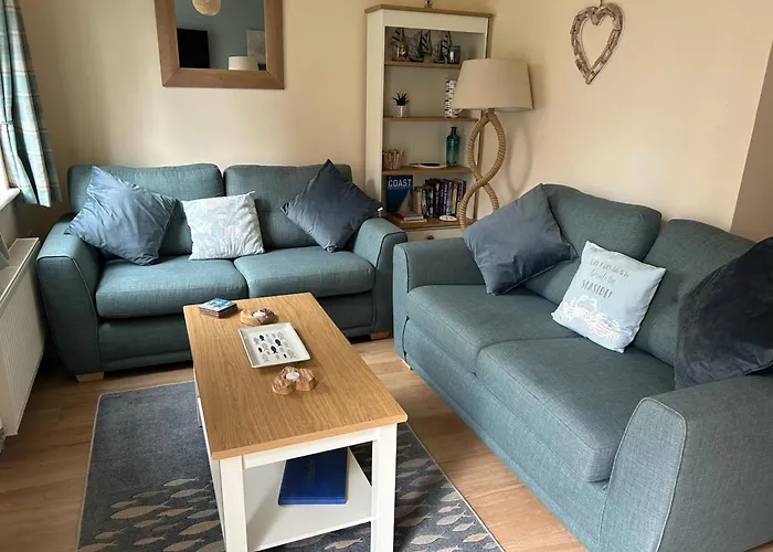 Hébergement de vacances Seaside Cottage, The Bay, 2 Bedrooms, Patio, Parking Nearby, 2 Dogs Welcome Filey